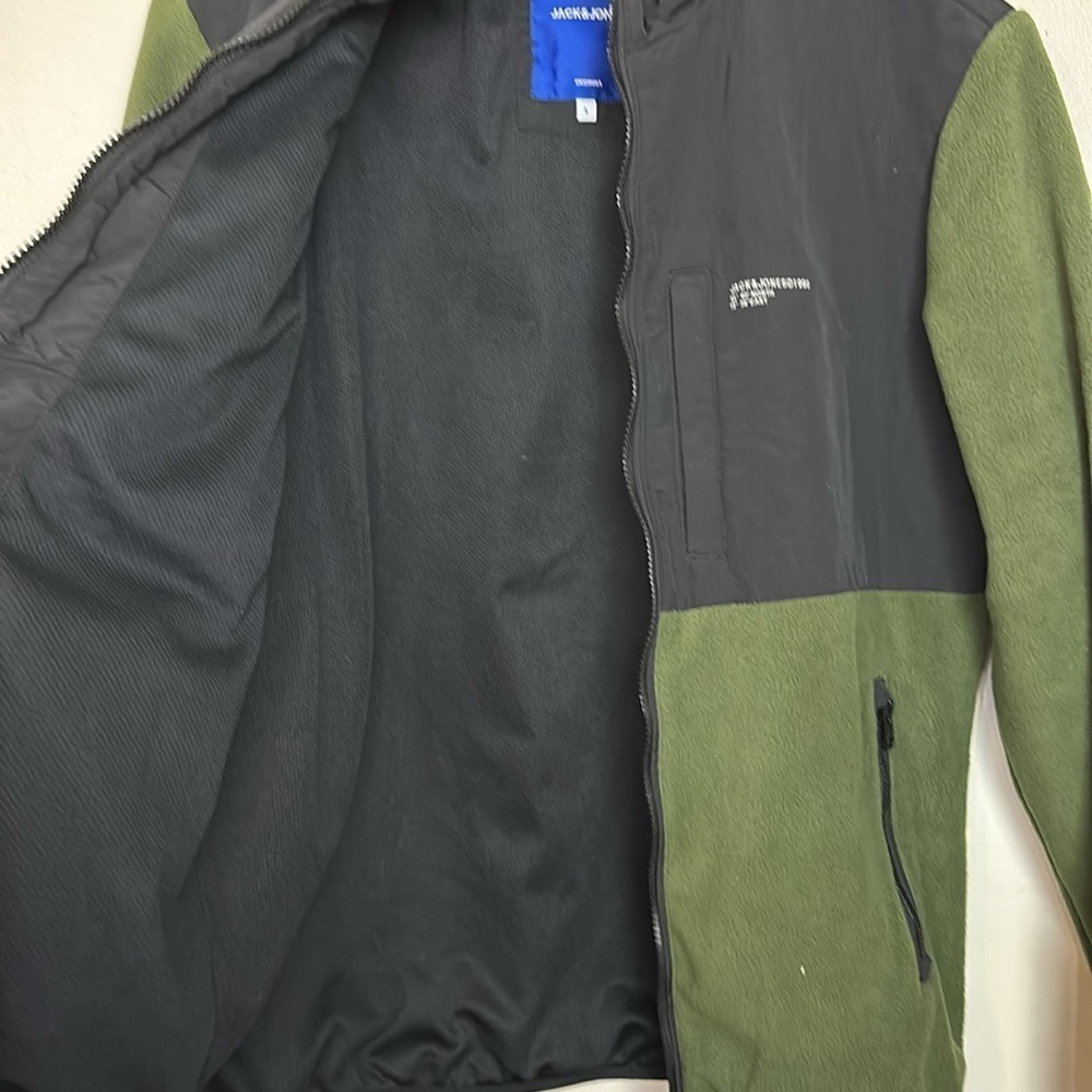 Jack & Jones Jorblake Bf Fleece Zip Up Jacket in Forest Night - Picture 9 of 10